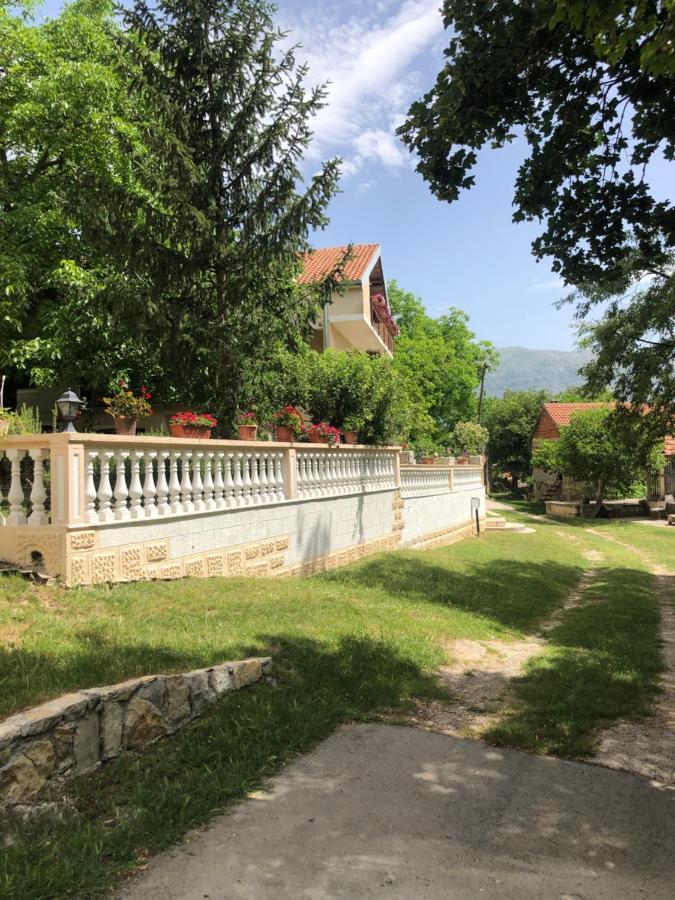 Apartman Ana Vrlika エクステリア 写真