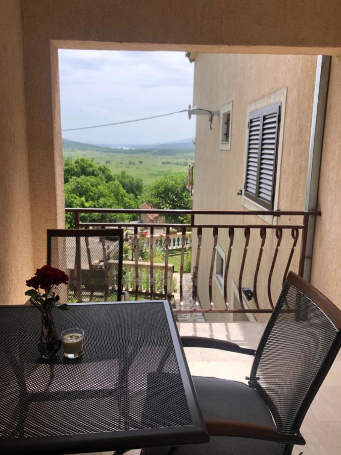 Apartman Ana Vrlika エクステリア 写真